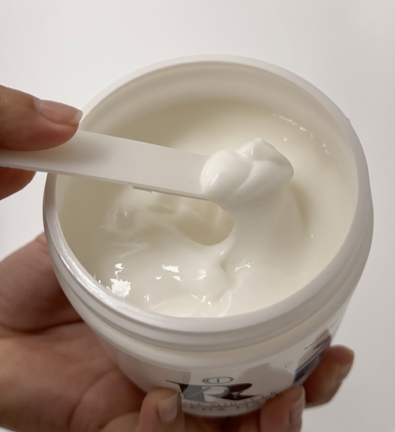 Root Miracle cream texture